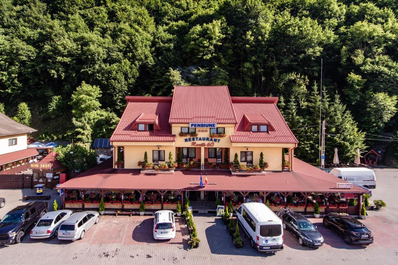 Pensiune Restaurant Route60 Ciucea Exteriör bild